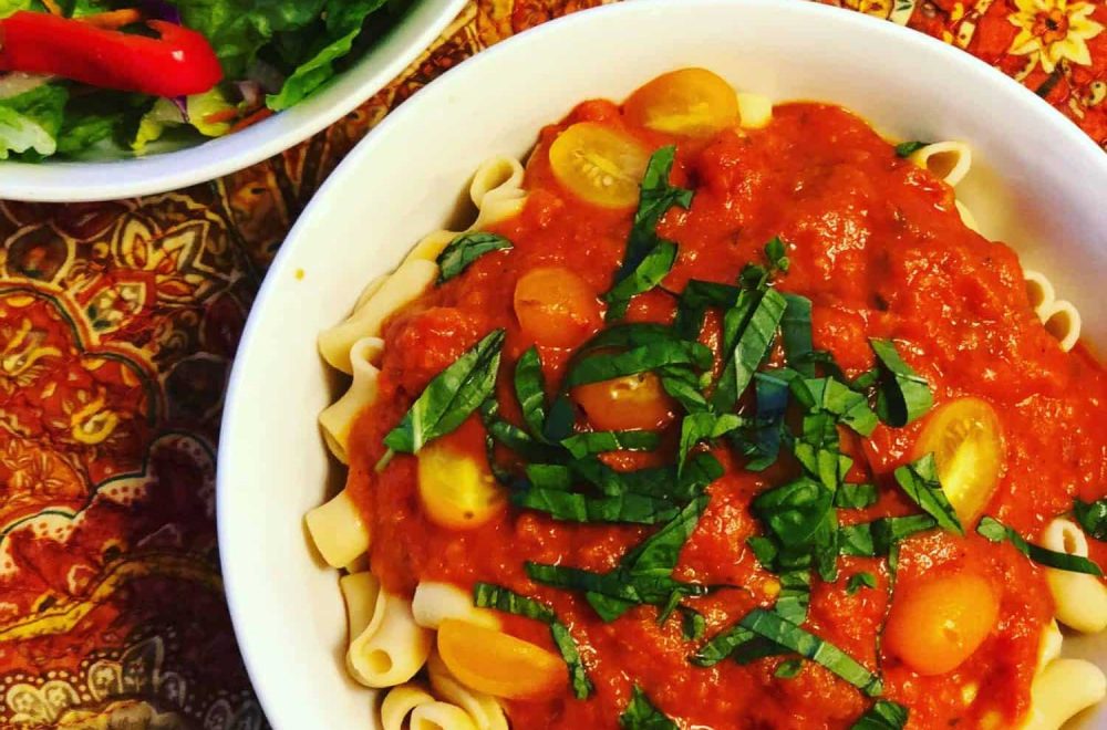 Chickpea Pasta with Hummus Marinara Sauce