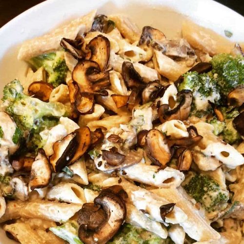 Creamy Broccoli and Mushroom Penne Pasta