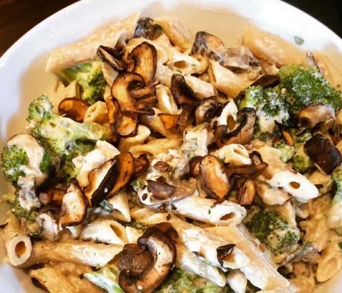 Creamy Broccoli and Mushroom Penne Pasta
