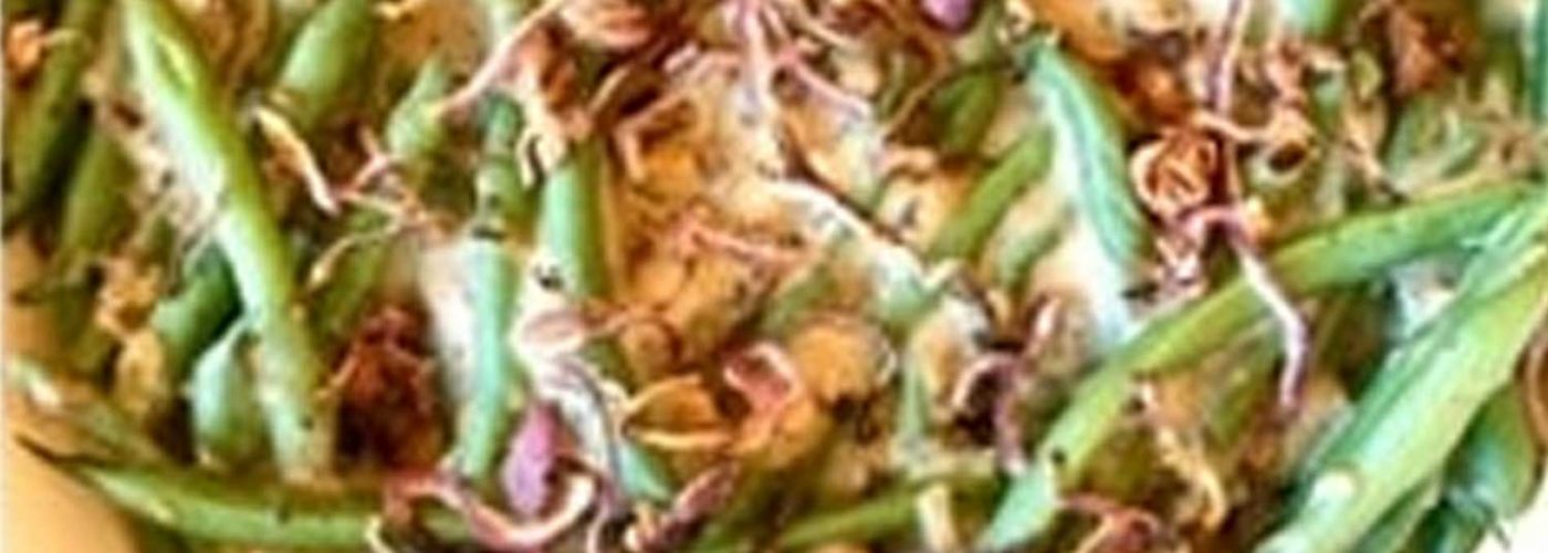 plant-based-green-bean-casserole-with-crispy-onion-topping